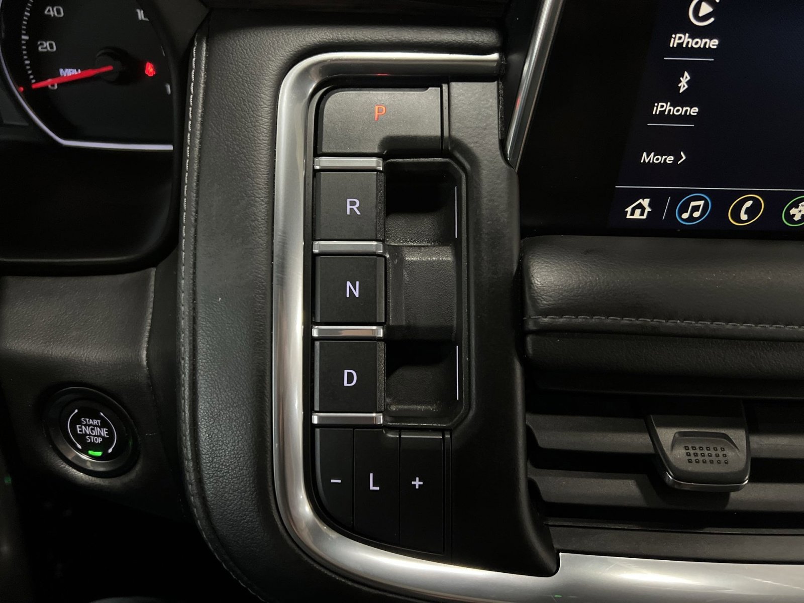 Used 2021 Chevrolet Tahoe LT w/ LT Signature Package image 20