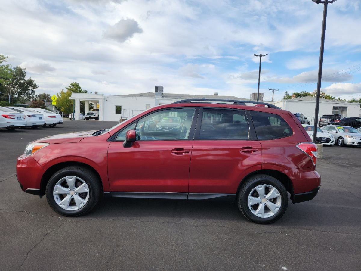 Used 2016 Subaru Forester 2.5i Premium image 2