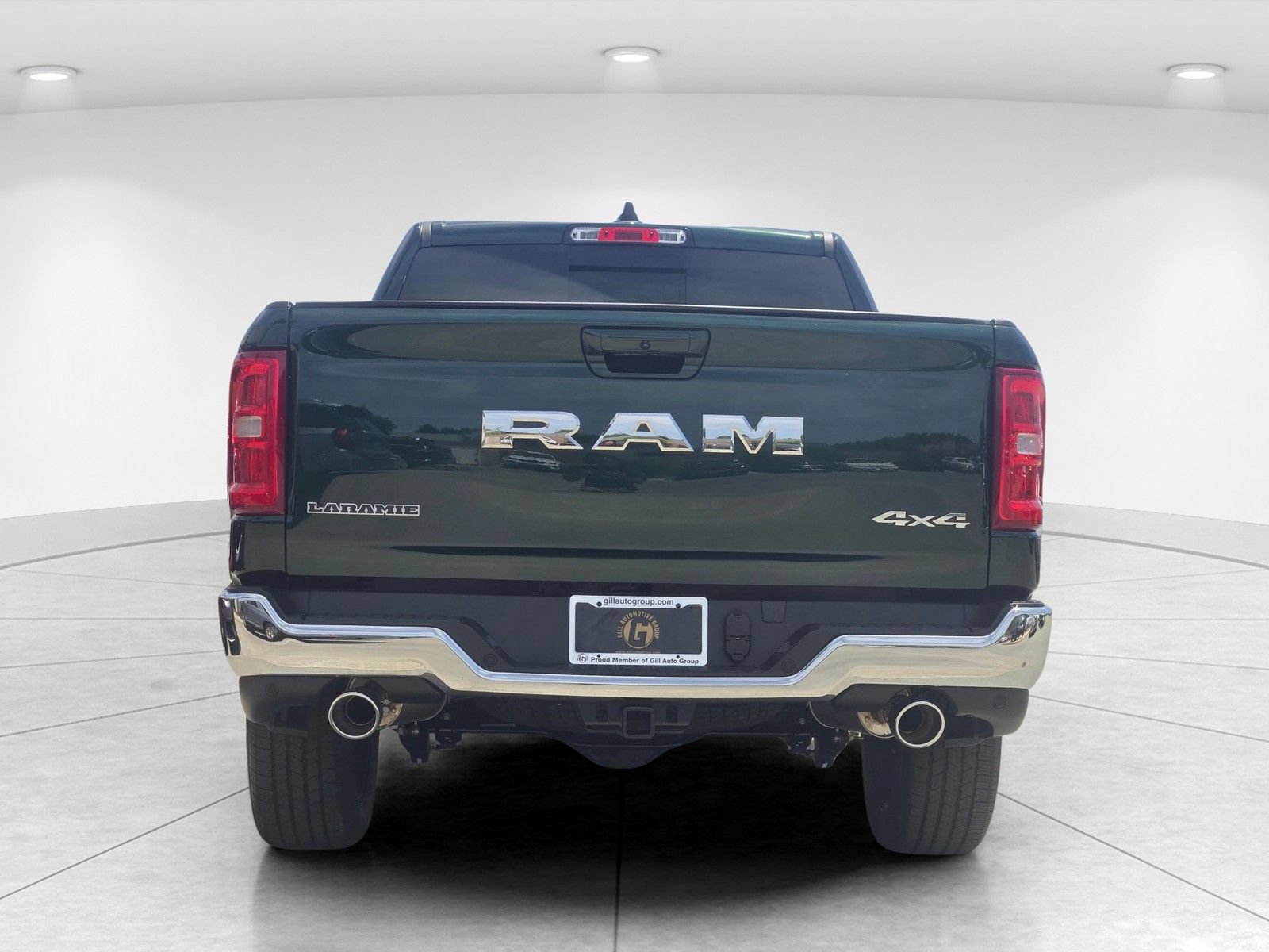 New 2026 RAM 1500 Laramie AWD/4WD image 4