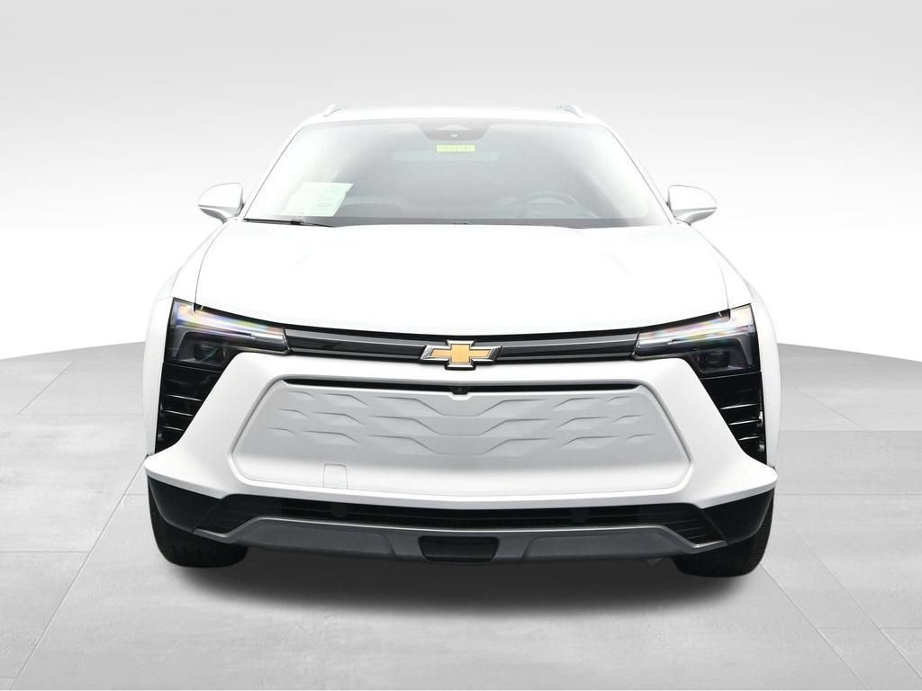 Used 2024 Chevrolet Blazer EV LT AWD/4WD image 8