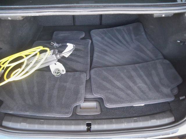 Used 2018 BMW 530e xDrive w/ Premium Package 2 image 17