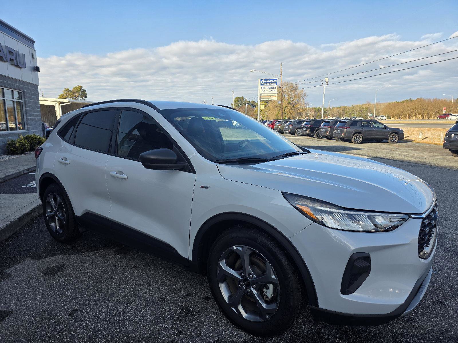 Used 2025 Ford Escape ST-Line image 3