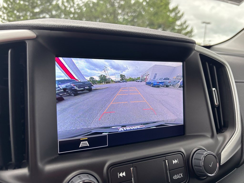 Used 2023 GMC Terrain SLT AWD/4WD image 26