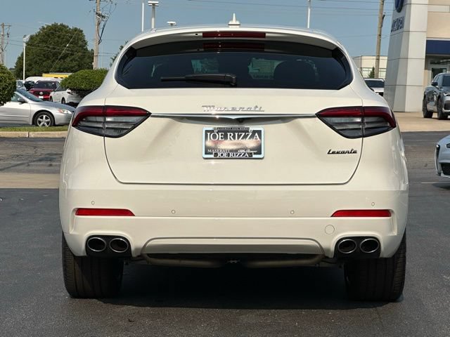 Used 2024 Maserati Levante GT Ultima AWD/4WD image 6