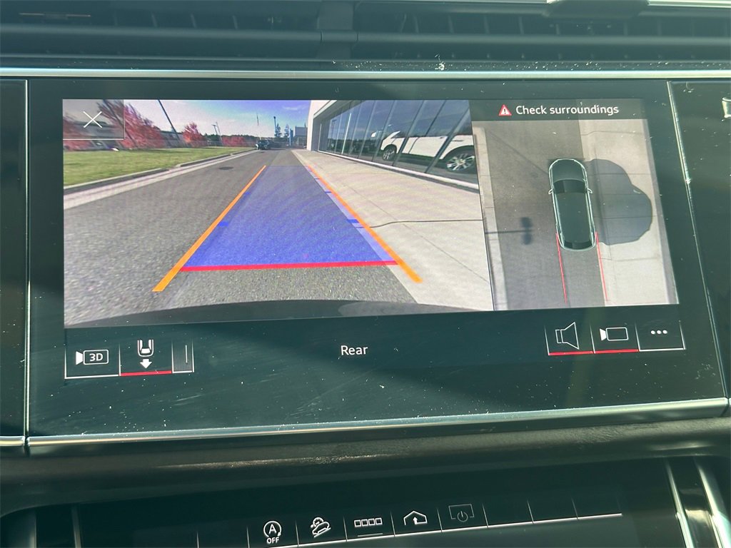 Used 2023 Audi Q8 Premium Plus w/ Premium Plus Package image 26