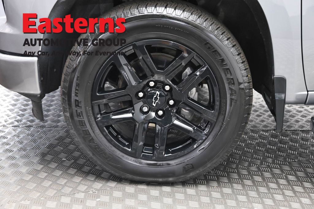 Used 2024 Chevrolet Silverado 1500 Custom AWD/4WD image 32