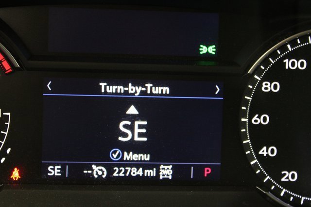 Certified 2022 Cadillac XT4 Luxury w/ Cold Weather Package image 12