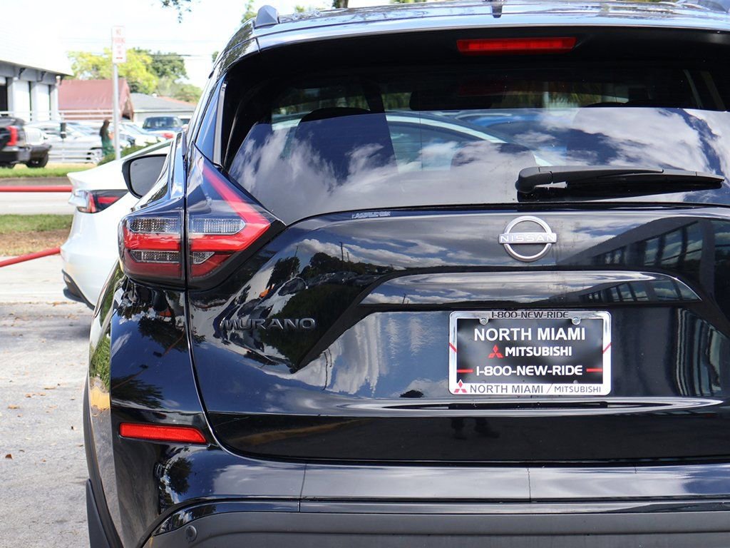 Used 2024 Nissan Murano SV w/ SV Midnight Edition Package image 13