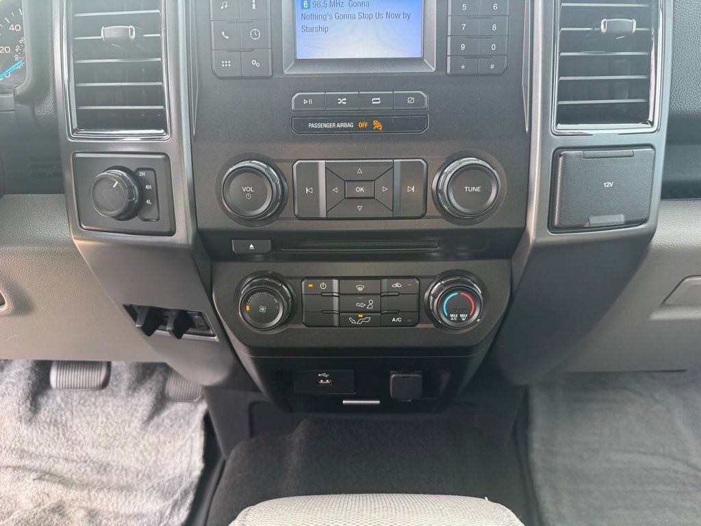 Used 2018 Ford F150 XLT image 32