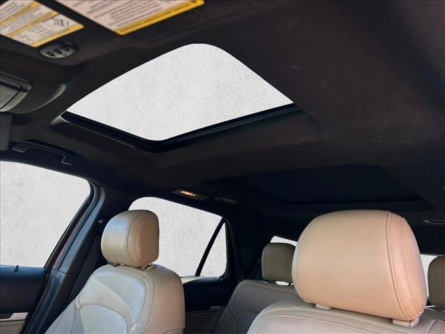 Used 2017 Ford Explorer Limited w/ Equipment Group 301A FWD image 16