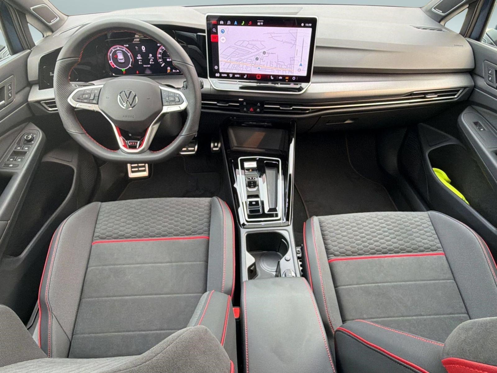 New 2026 Volkswagen Golf SE FWD image 15