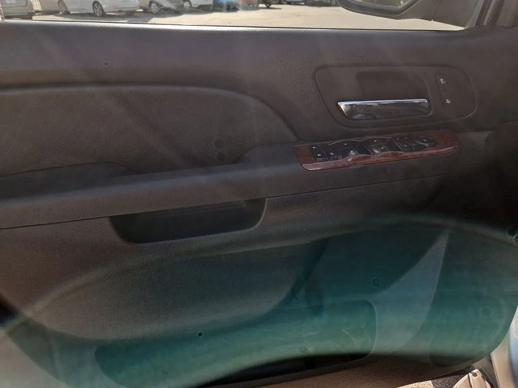 Used 2013 Chevrolet Avalanche LT w/ All-Star Edition image 34