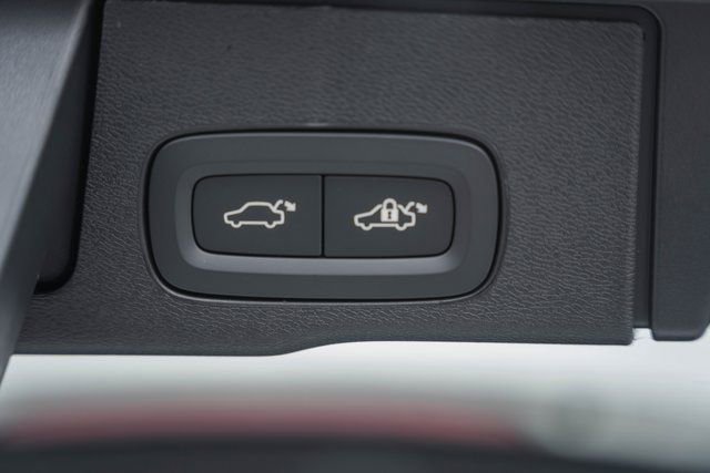 New 2026 Volvo XC60 B5 Plus w/ Protection Package Premier image 11