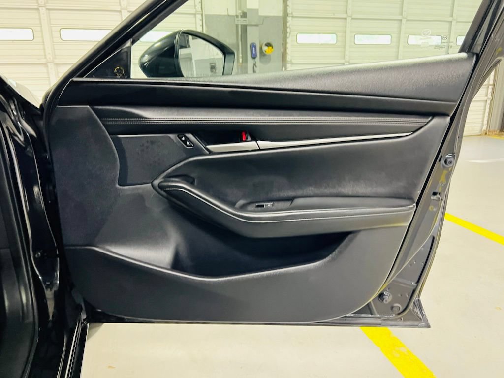 Used 2024 MAZDA MAZDA3 s FWD image 30