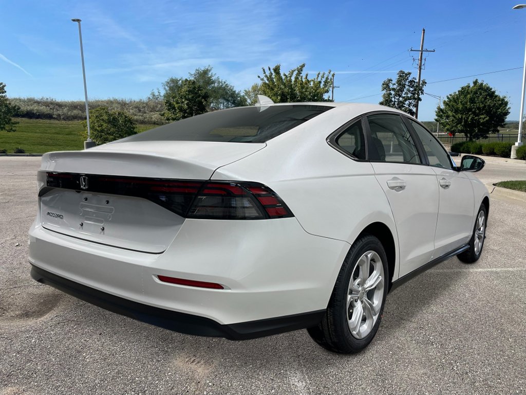 New 2026 Honda Accord LX image 7