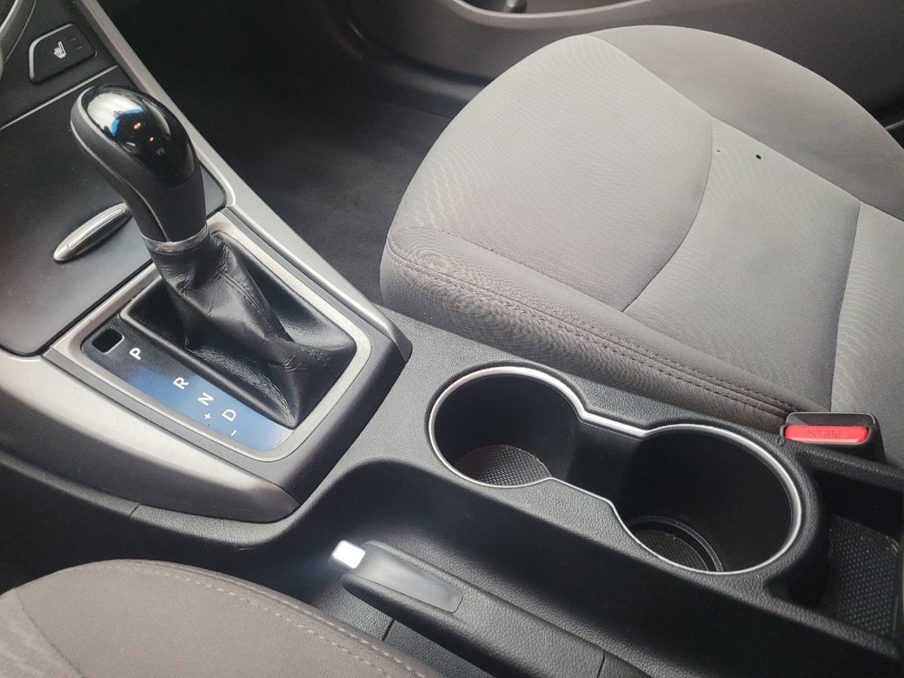 Used 2014 Hyundai Elantra SE w/ Option Group 02 FWD image 26