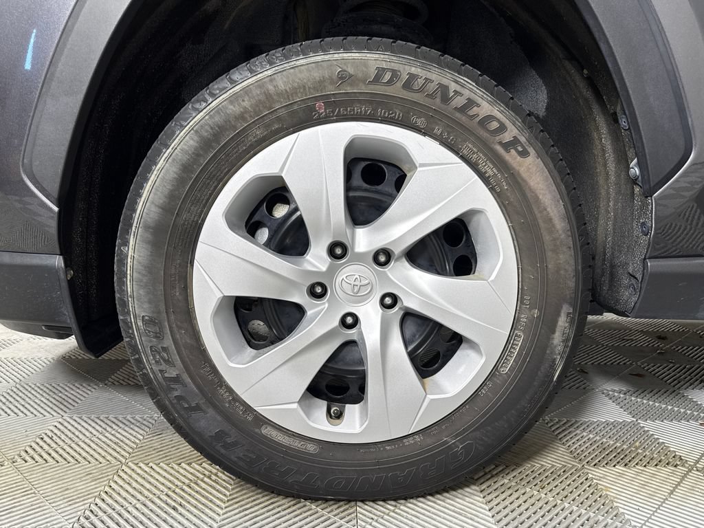 Used 2025 Toyota RAV4 LE FWD image 22