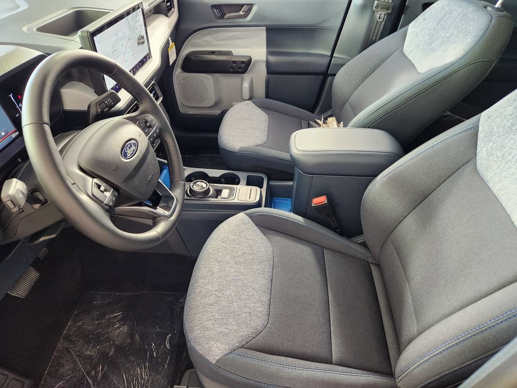 New 2026 Ford Maverick XLT w/ XLT Luxury Package FWD image 13