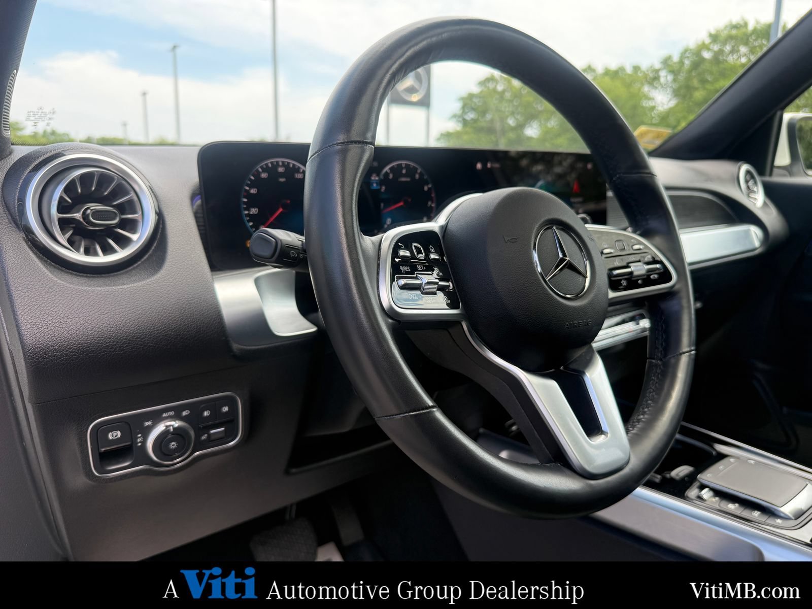 Certified 2023 Mercedes-Benz GLB 250 4MATIC image 17