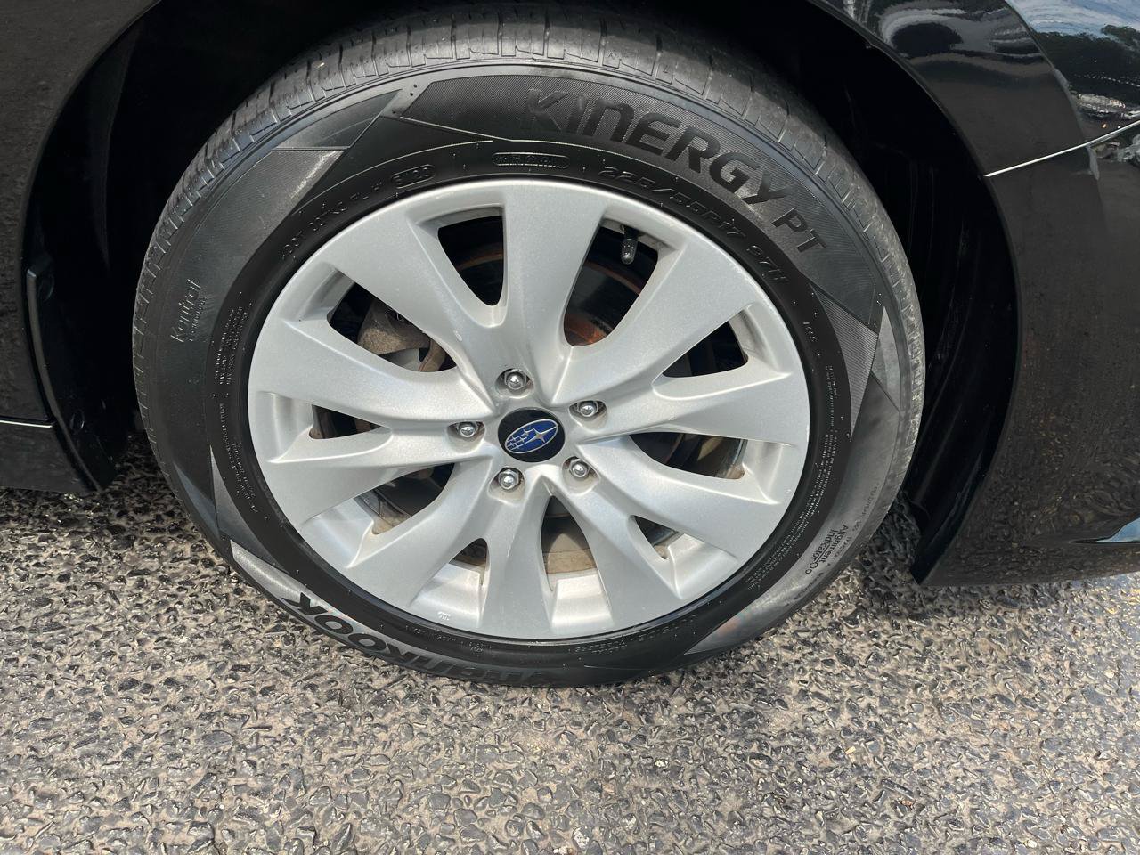 Used 2017 Subaru Legacy 2.5i w/ Alloy Wheel Package AWD/4WD image 12