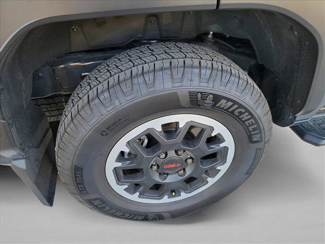 Used 2025 Toyota 4Runner 4WD image 9