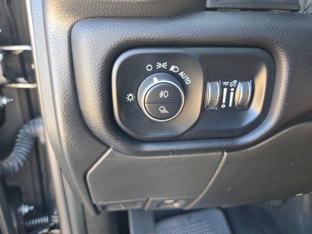 Used 2024 RAM 2500 Laramie w/ Safety Group AWD/4WD image 17