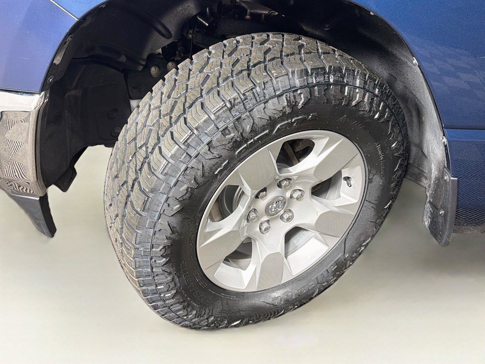 Used 2023 RAM 1500 Big Horn AWD/4WD image 37