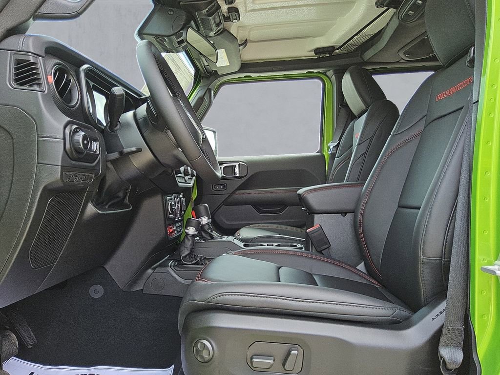 New 2025 Jeep Wrangler Unlimited Rubicon w/ XTREMEE 35" Tire Package image 9