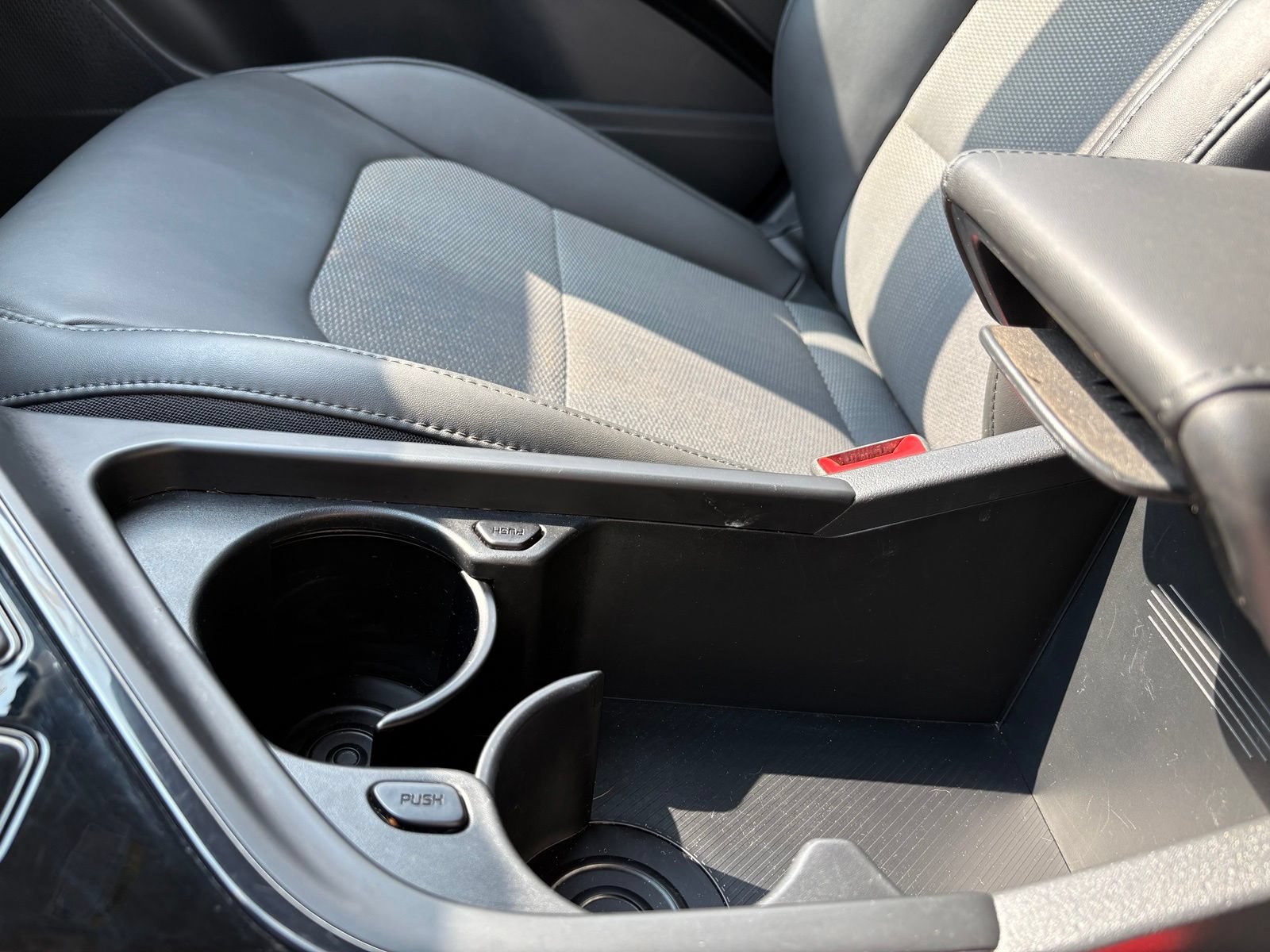 Used 2025 Kia Niro EX FWD image 20