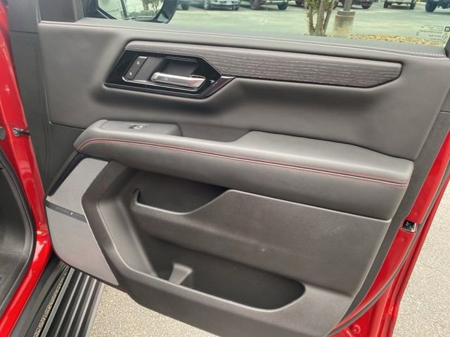 Used 2025 GMC Yukon XL AT4 Ultimate AWD/4WD image 34