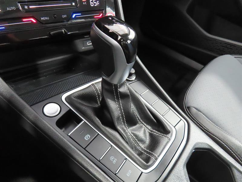 Used 2026 Volkswagen Jetta SE FWD image 28