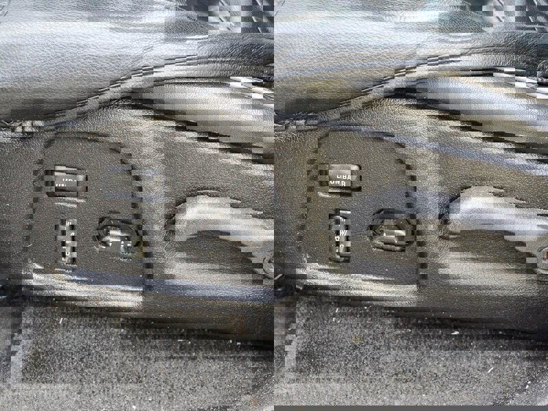 Used 2007 HUMMER H3 image 23