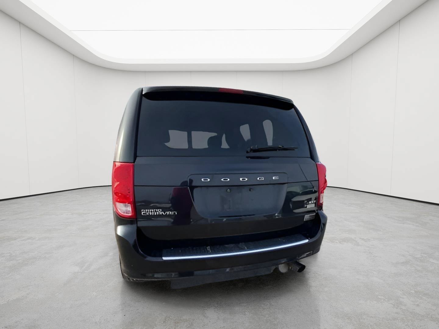 Used 2016 Dodge Grand Caravan SXT FWD image 11