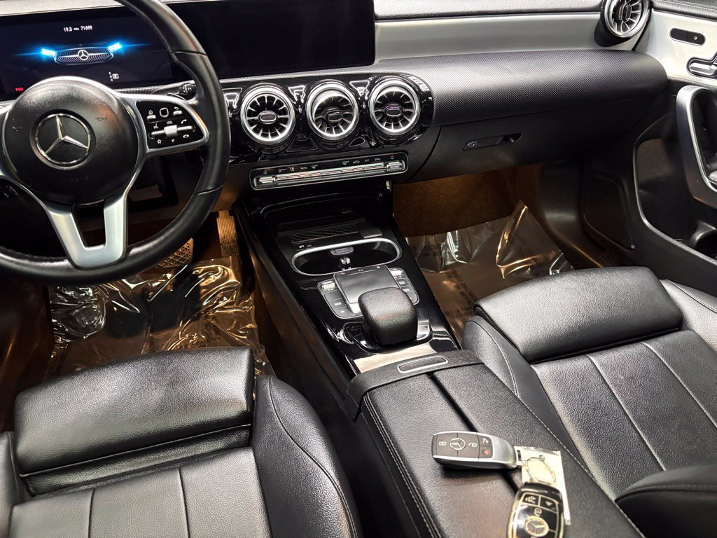 Used 2023 Mercedes-Benz CLA 250 image 43