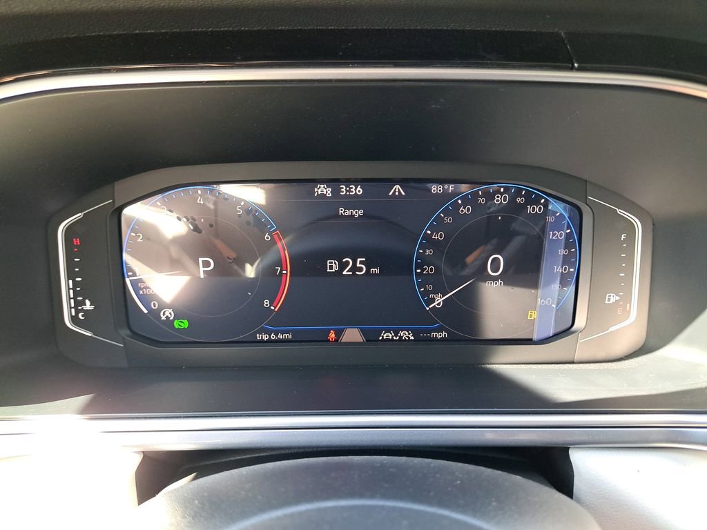 New 2025 Volkswagen Taos SEL image 20