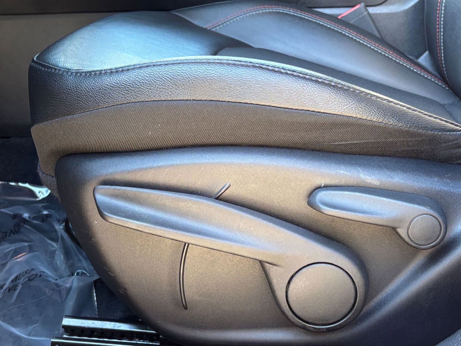 Used 2025 Jeep Compass Trailhawk image 23