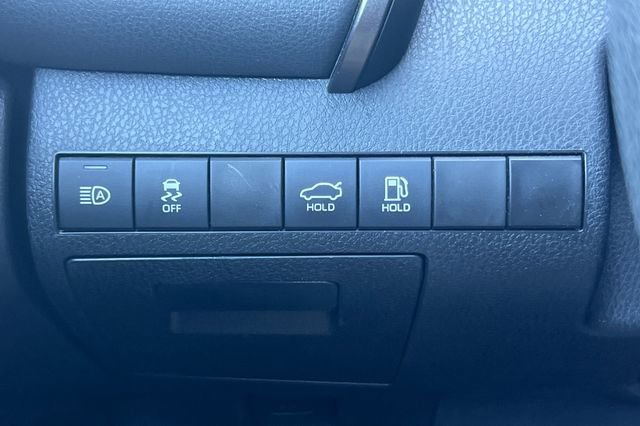 Used 2023 Toyota Camry LE image 32