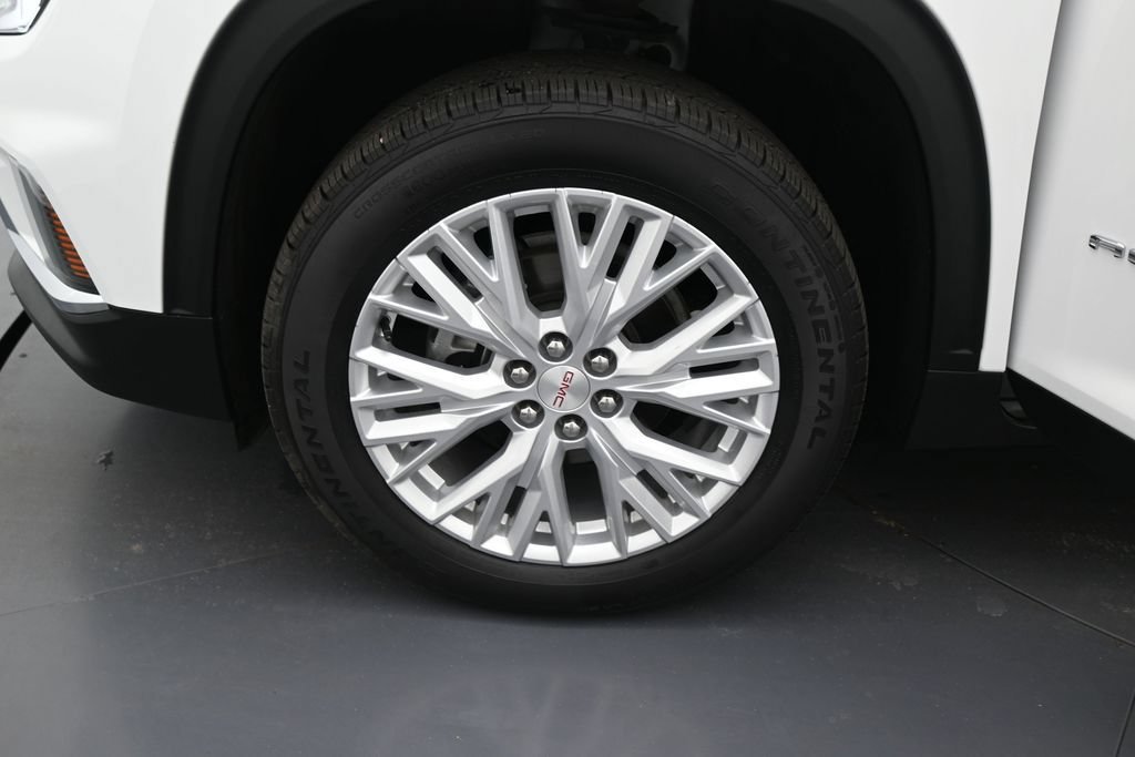 Used 2025 GMC Acadia Elevation w/ Elevation Premium Package AWD/4WD image 8