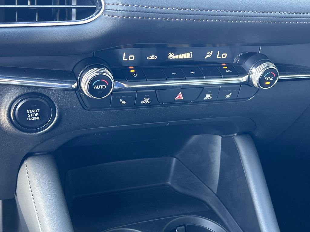 Used 2021 MAZDA MAZDA3 s image 23