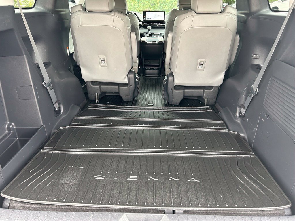Used 2025 Toyota Sienna XLE w/ XLE Plus Package AWD/4WD image 27