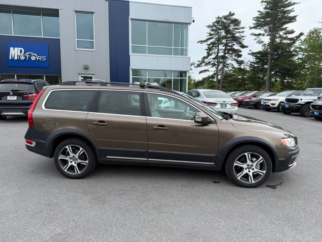 Used 2013 Volvo XC70 T6 AWD/4WD image 7