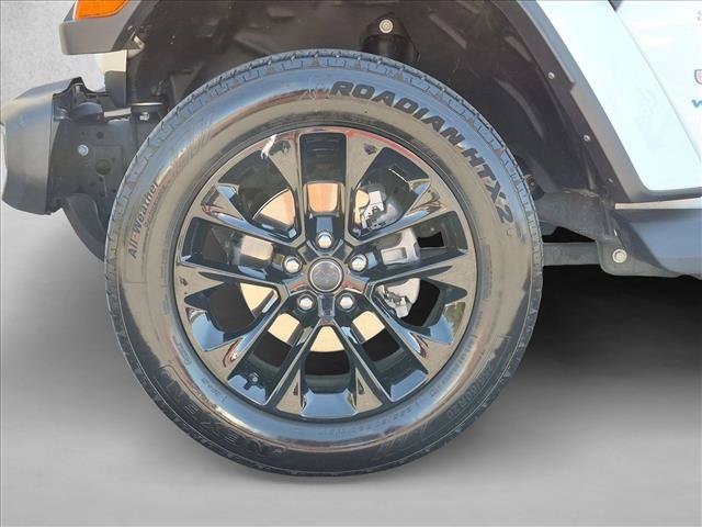Used 2024 Jeep Wrangler Unlimited Sahara AWD/4WD image 23