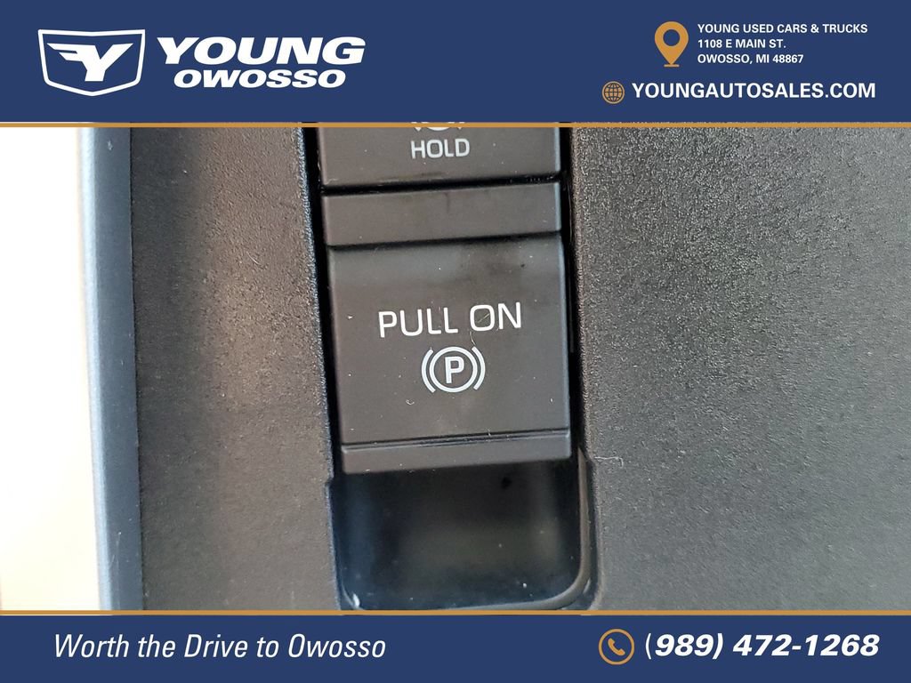 Used 2025 Toyota Sequoia Capstone AWD/4WD image 16