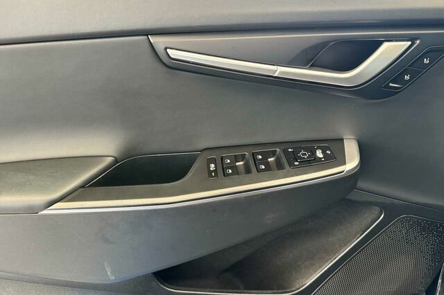 Used 2022 Kia EV6 Light image 8