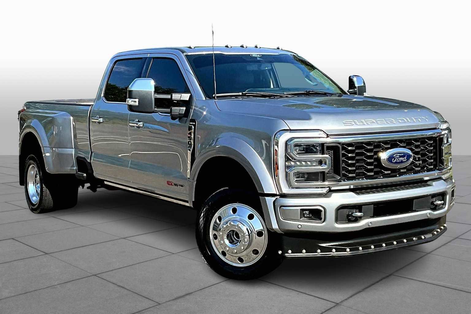 Used 2024 Ford F450 Limited image 2