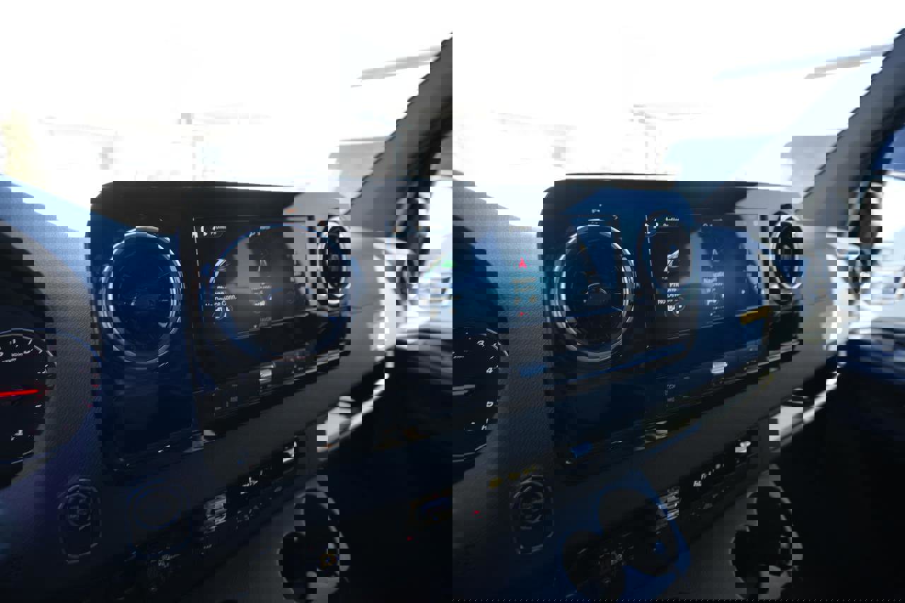 Used 2020 Mercedes-Benz Sprinter 2500 image 25