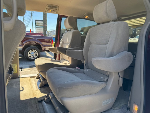 Used 2005 Toyota Sienna LE image 13