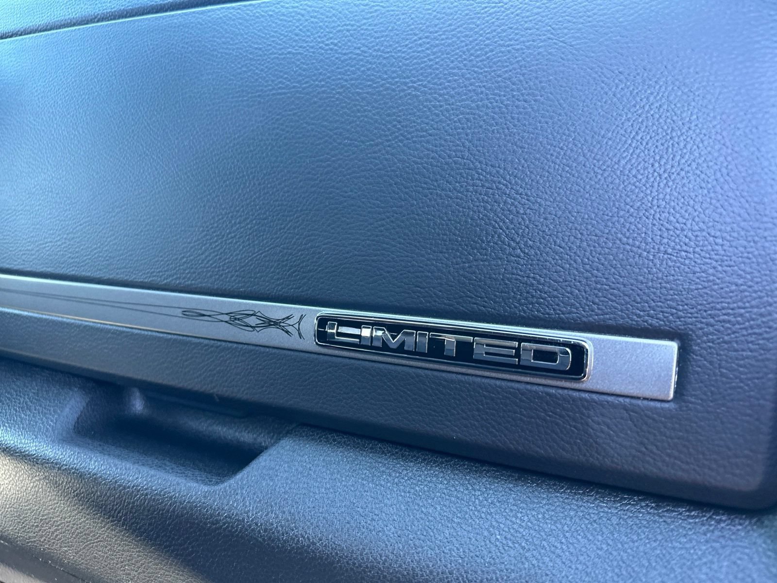 Used 2017 RAM 1500 Limited AWD/4WD image 46