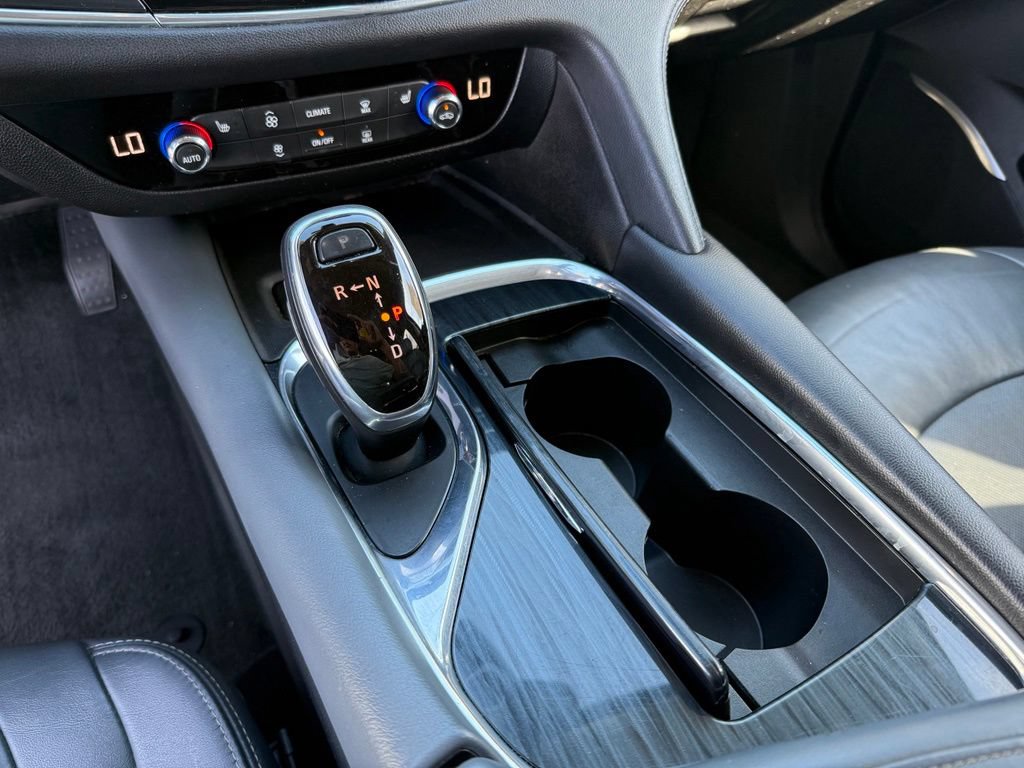 Used 2019 Buick Enclave Essence FWD image 28