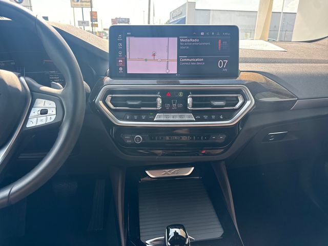 Used 2023 BMW X4 xDrive30i w/ Premium Package AWD/4WD image 16
